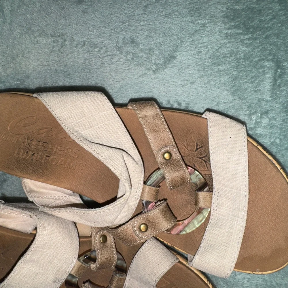 Skechers Womens Cali Luxe Foam Wedge Sandals 8 Tan Cork Platform Strappy